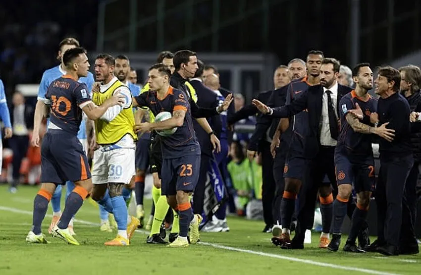 Đây không phải lần đầu tiên Conte và Martinez đối đầu